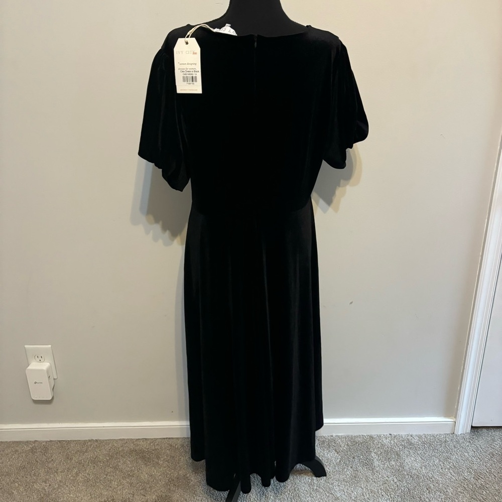 Ivy City Co Cleo Dress Black Velvet Velour Maxi Dress with Puff Sleeves XL - Picture 4 of 7